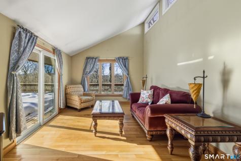 16 Merrywood Lane East Lyme CT 06333