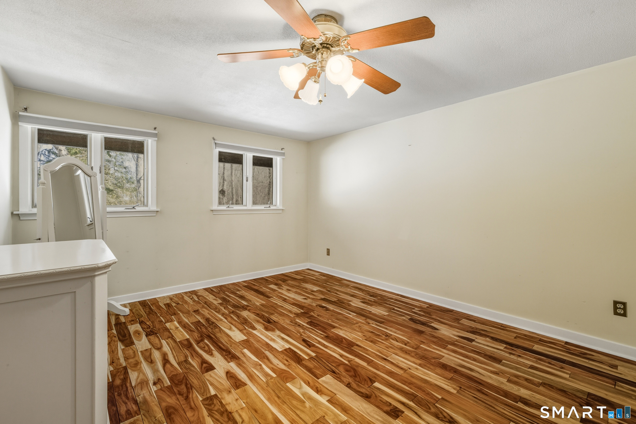 16 Merrywood Lane East Lyme CT 06333