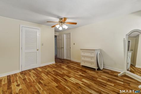 16 Merrywood Lane East Lyme CT 06333