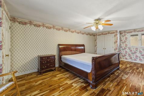 16 Merrywood Lane East Lyme CT 06333