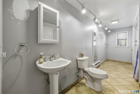 16 Merrywood Lane East Lyme CT 06333