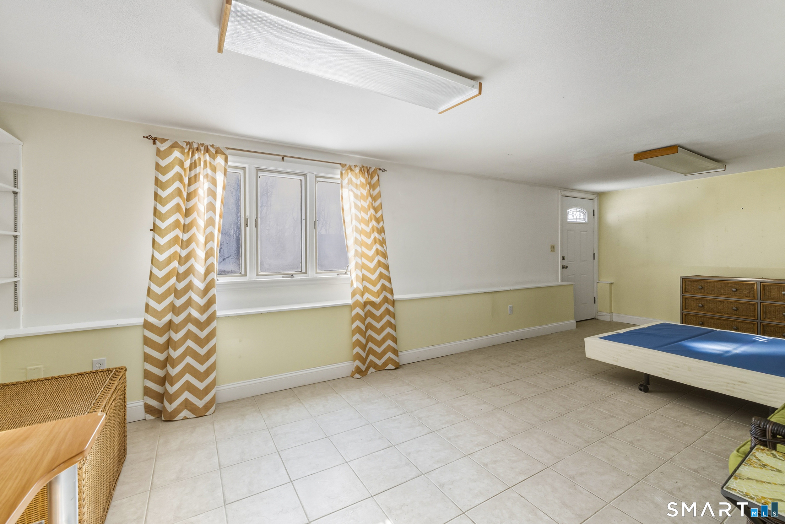 16 Merrywood Lane East Lyme CT 06333