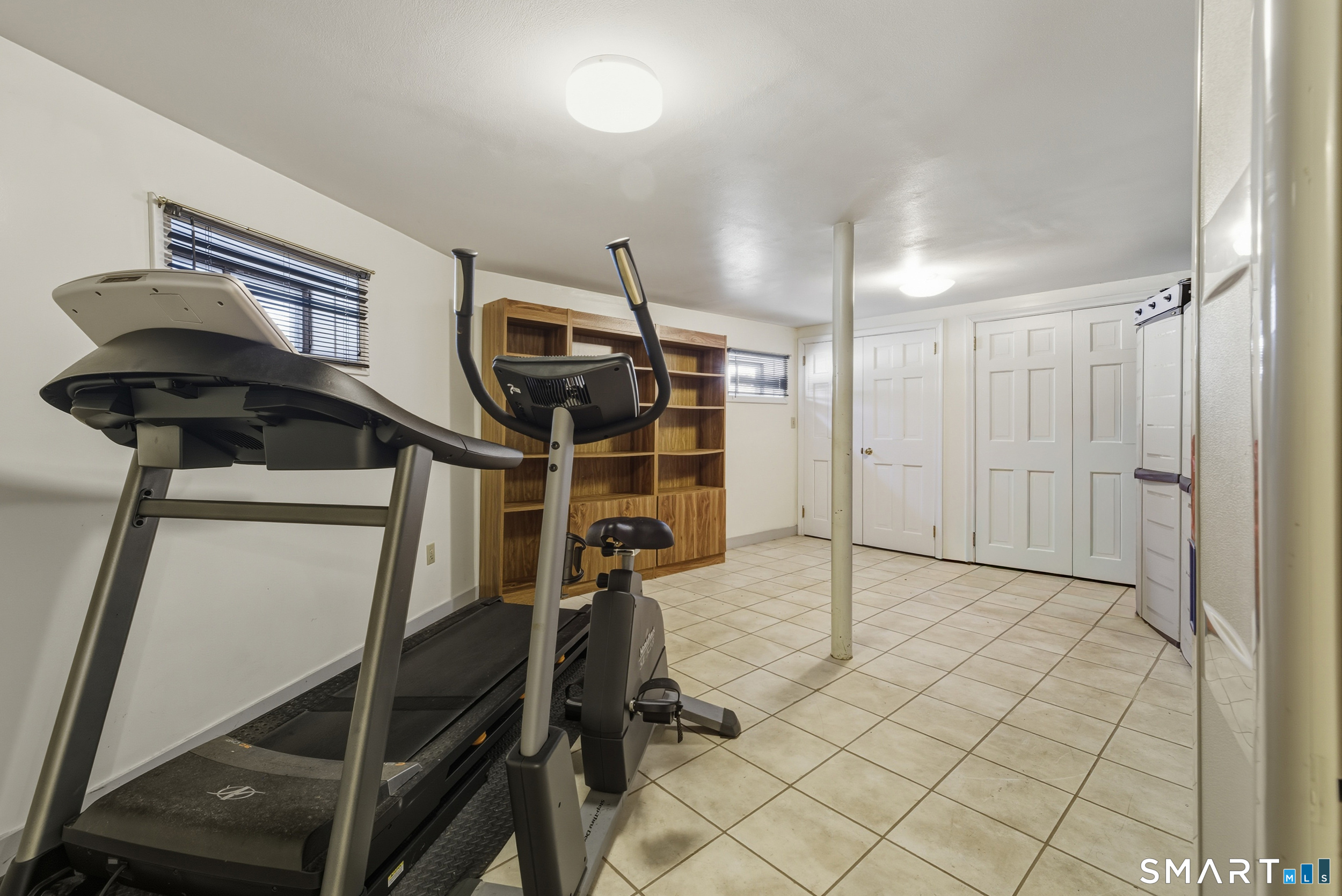 16 Merrywood Lane East Lyme CT 06333