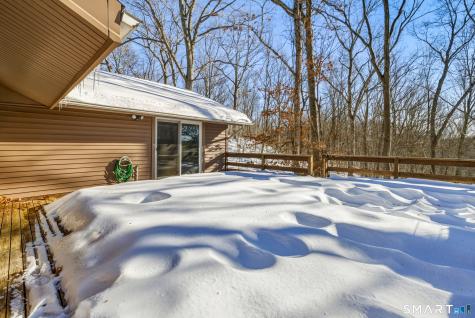 16 Merrywood Lane East Lyme CT 06333