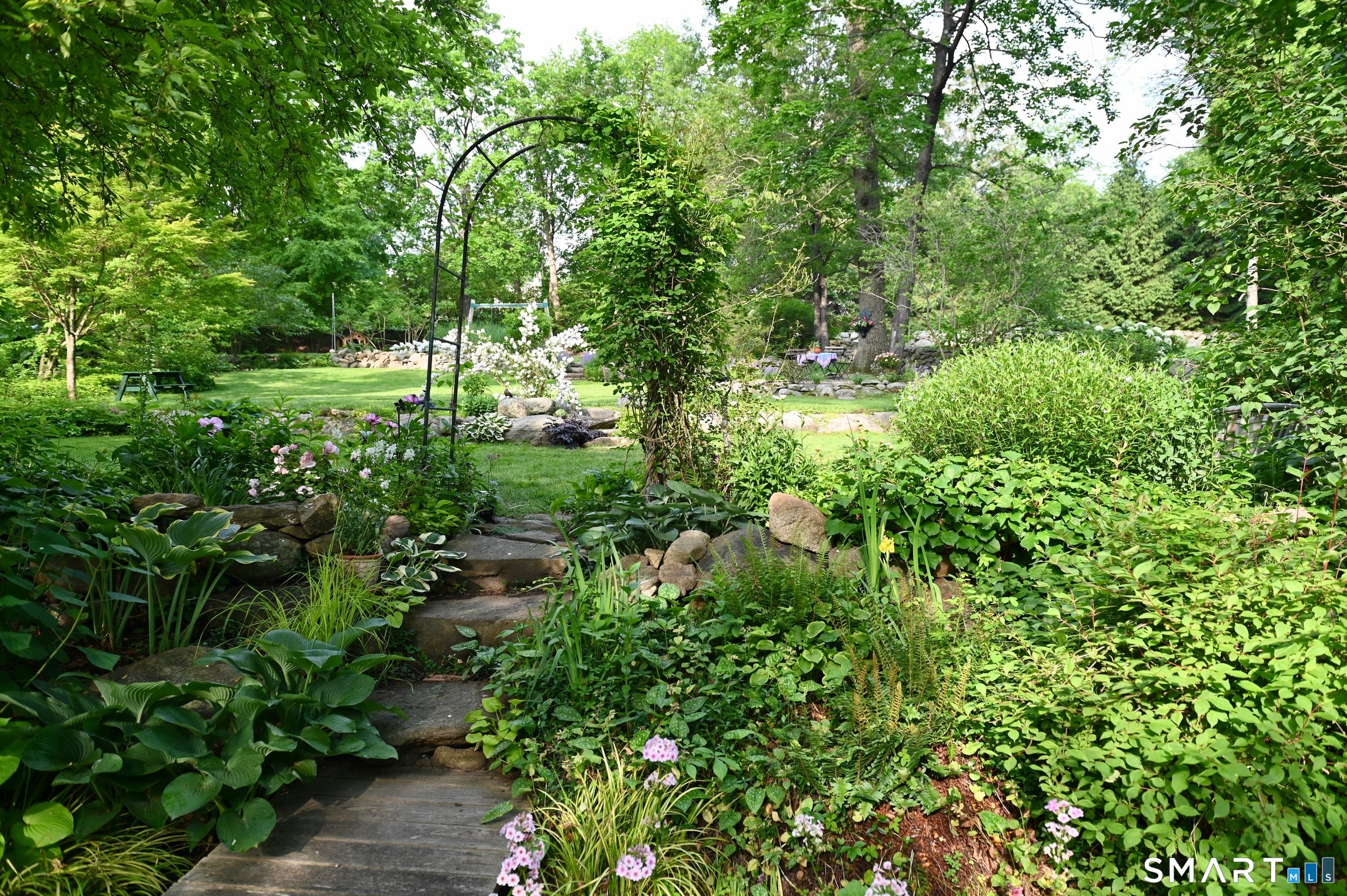 85 Bittersweet Lane New Canaan CT 06840