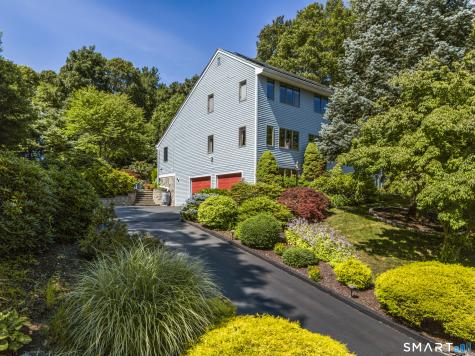 15 Rose Ridge Court Stonington CT 06379
