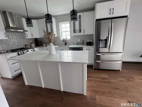 59 Cranston Avenue Shelton CT 06484