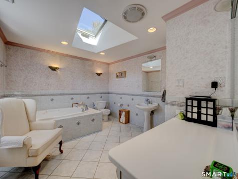 887 Spindle Hill Road Wolcott CT 06716