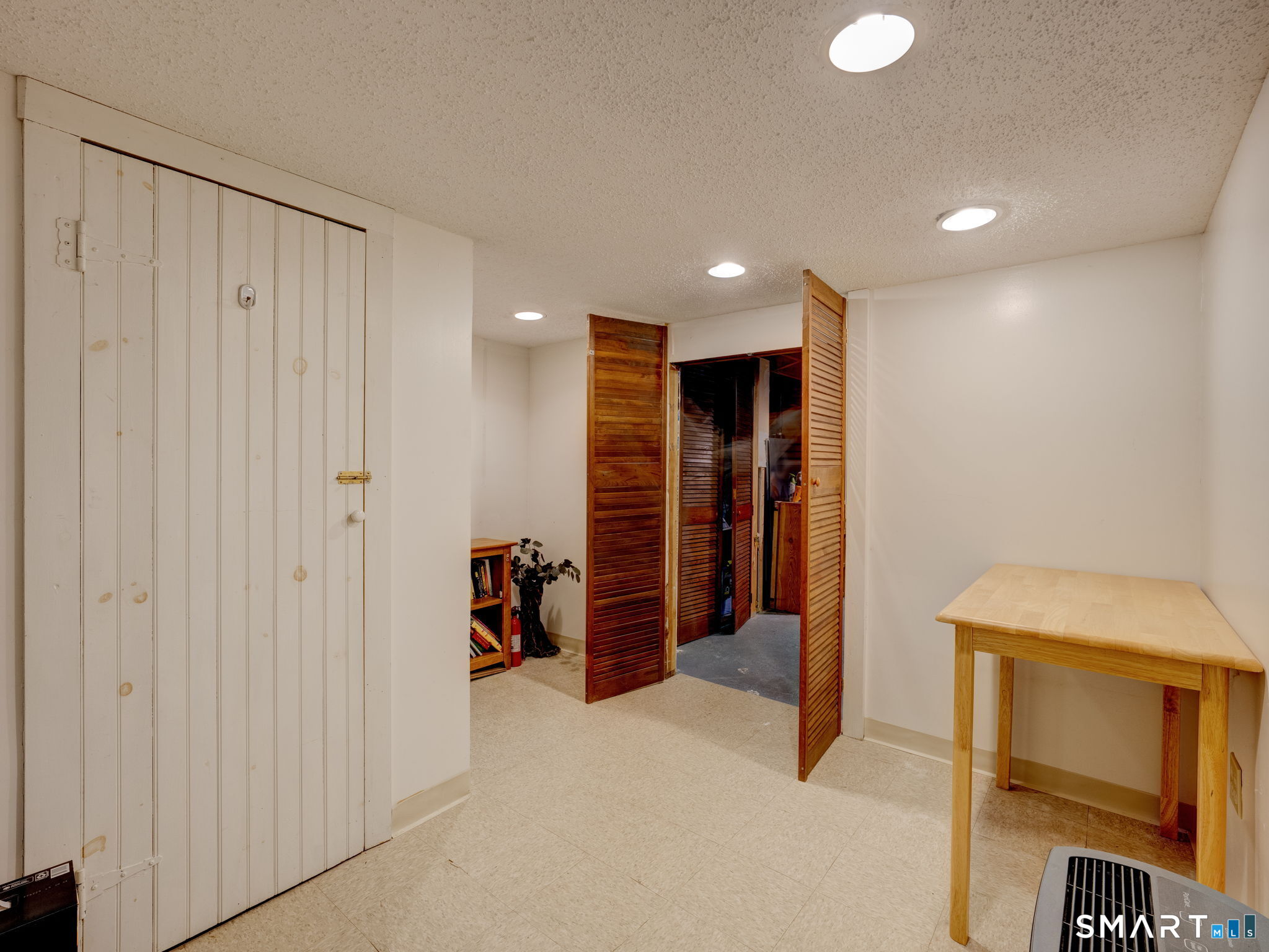 887 Spindle Hill Road Wolcott CT 06716