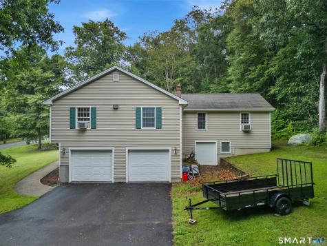 32 School House Road Preston CT 06365