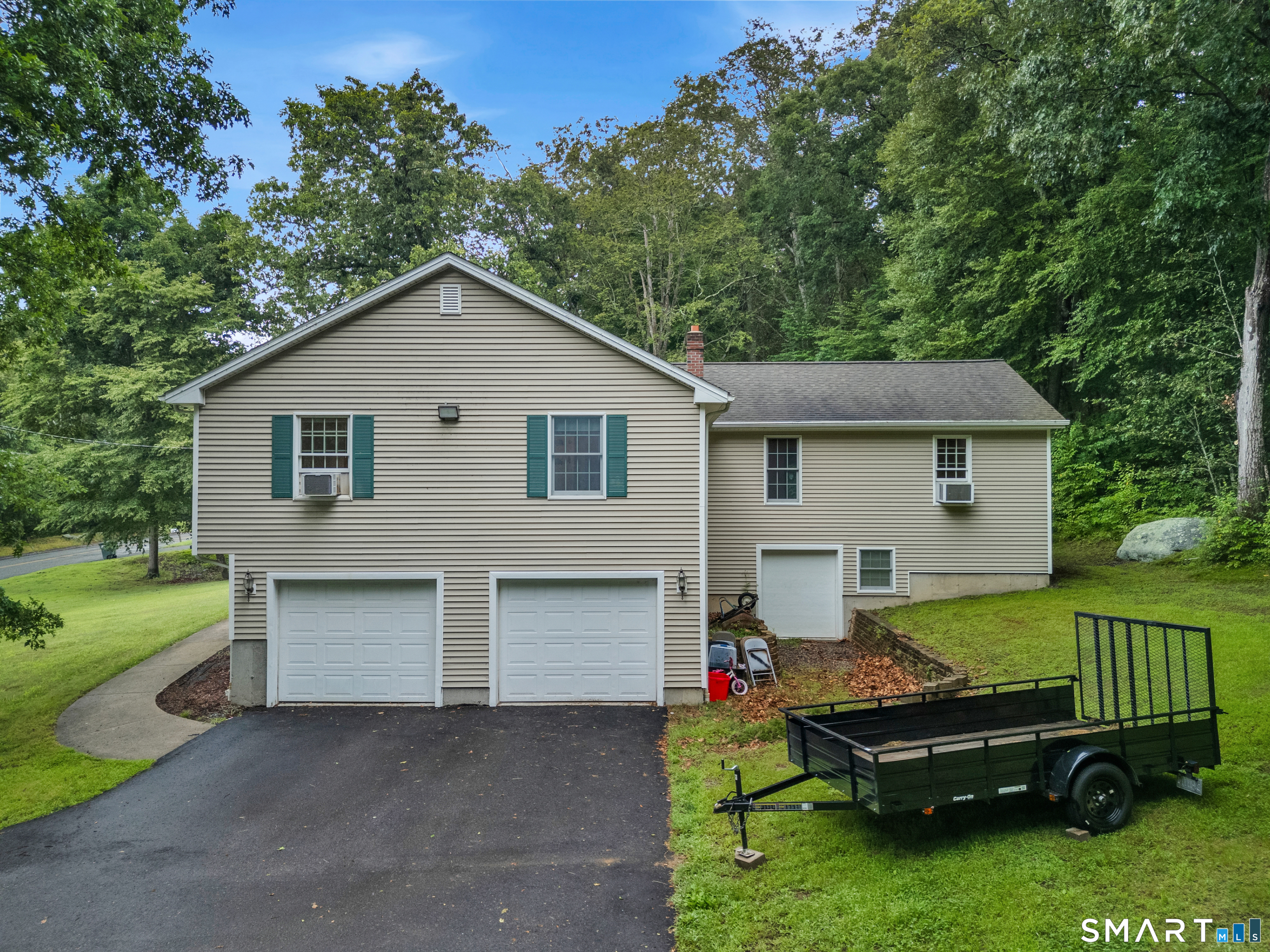 32 School House Road Preston CT 06365