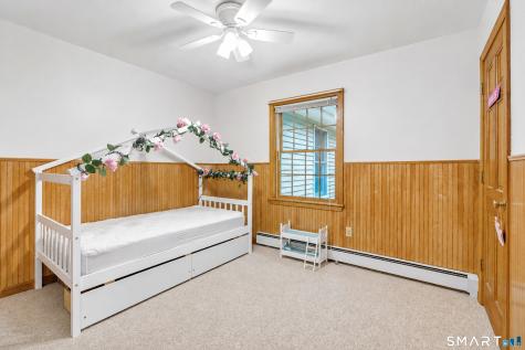 32 School House Road Preston CT 06365