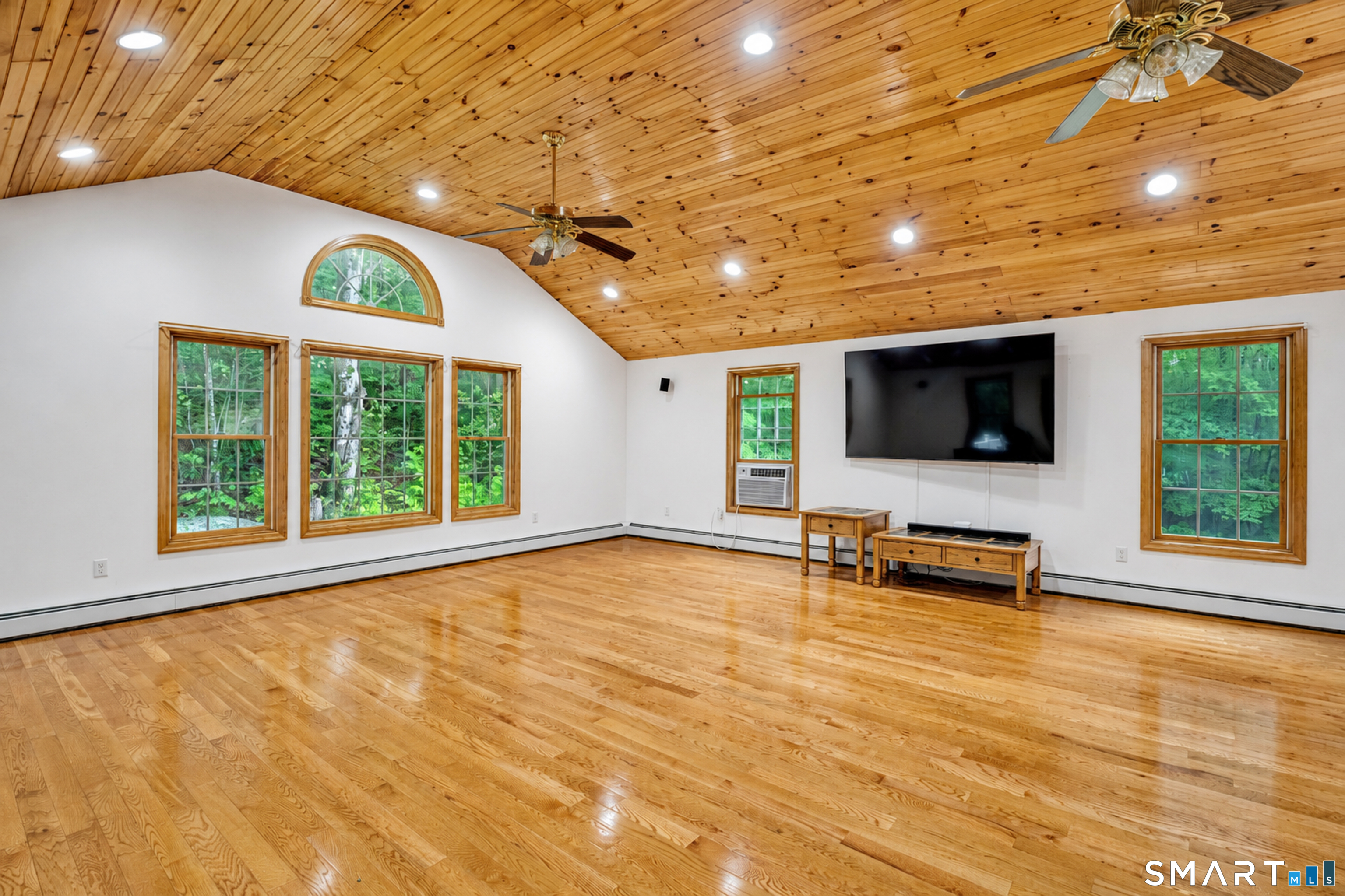 32 School House Road Preston CT 06365