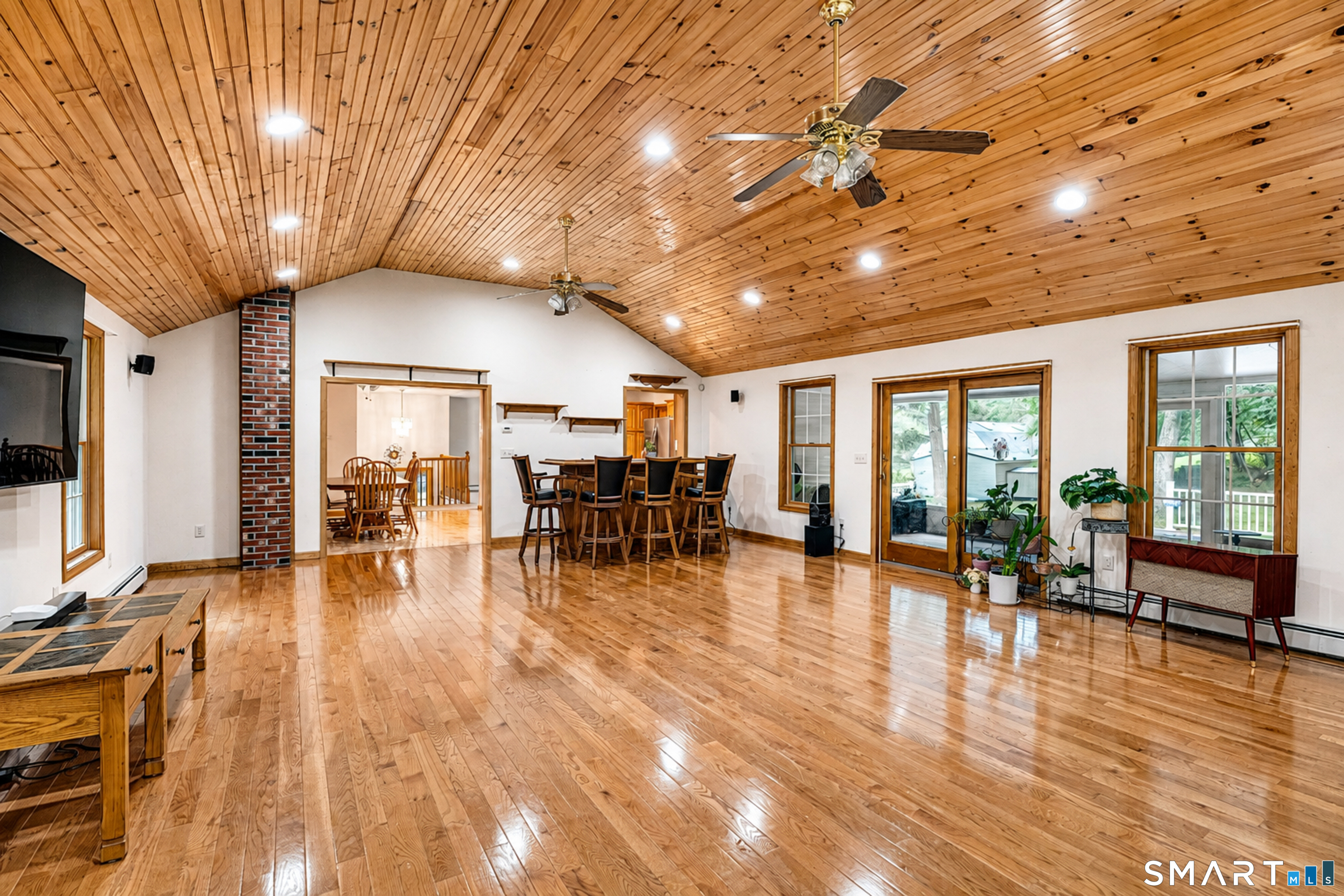 32 School House Road Preston CT 06365