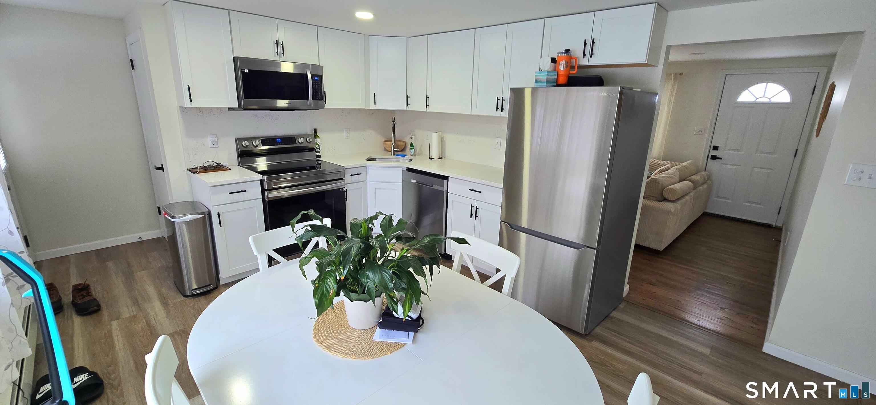 64 4TH Street Bristol CT 06010