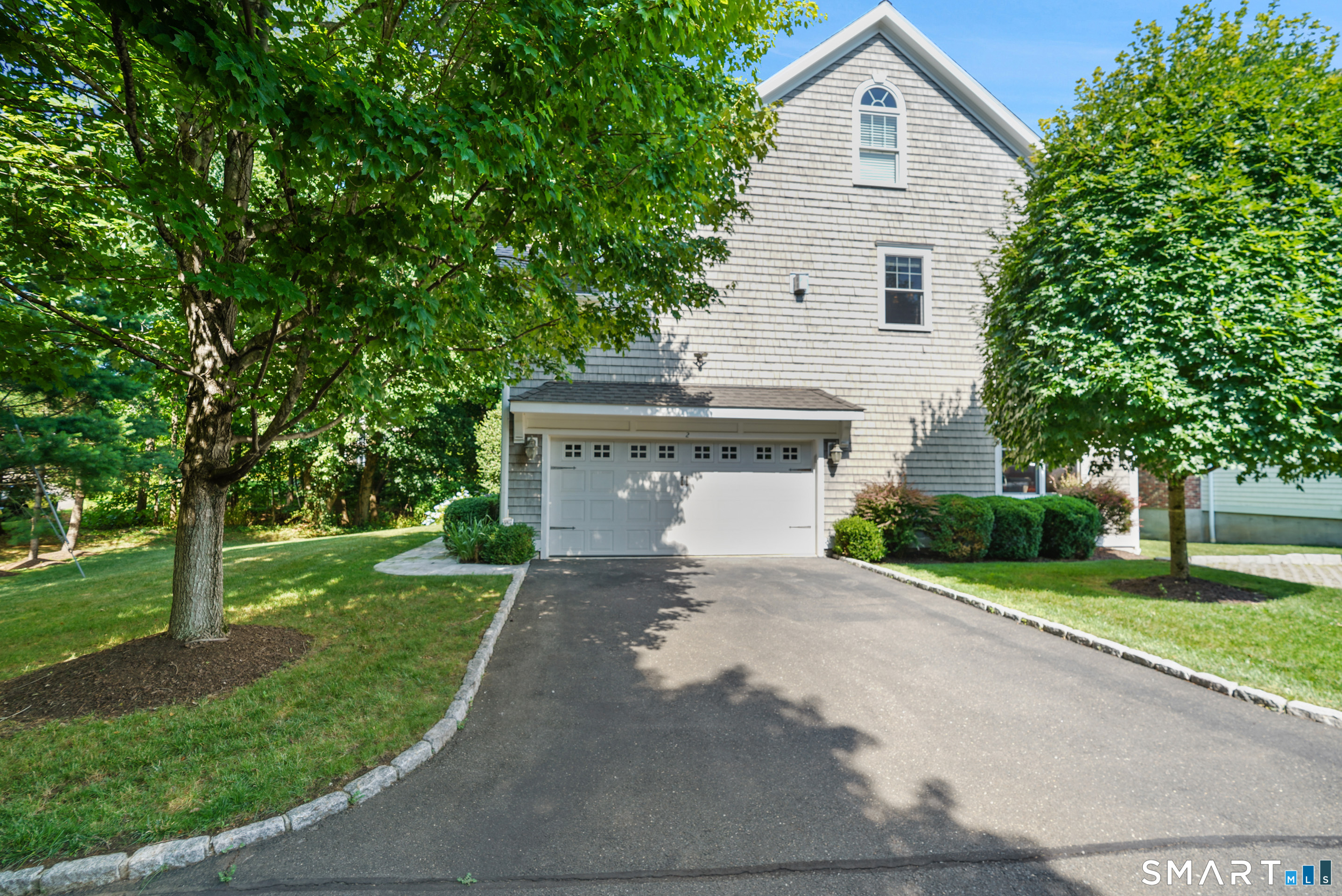 2 Blue Mountain Court Norwalk CT 06851