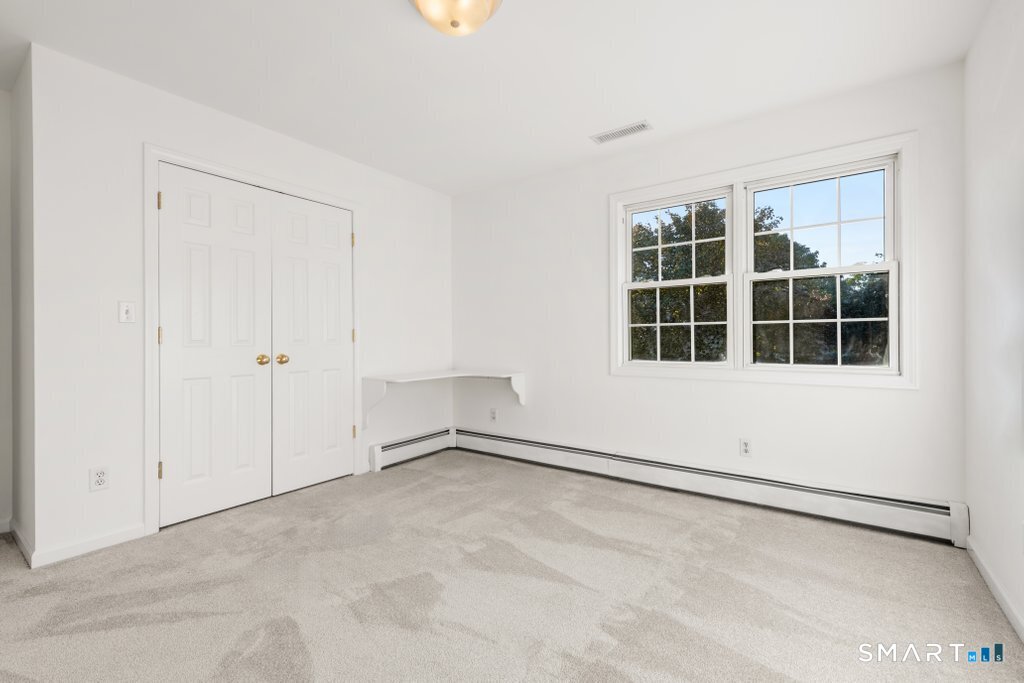 30 Briarwood Drive Seymour CT 06483