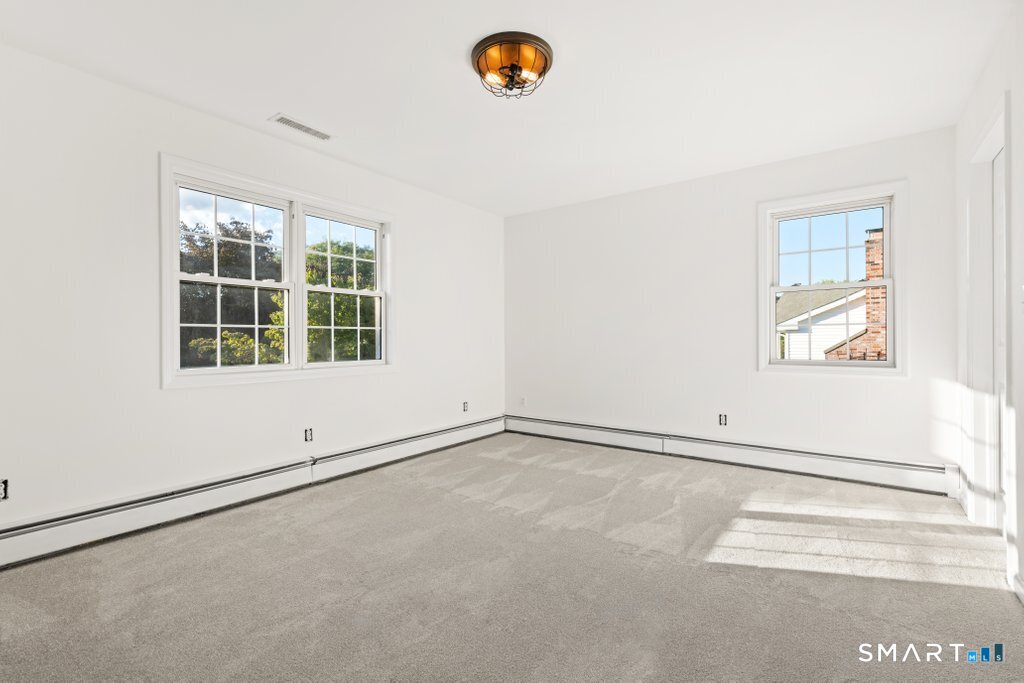 30 Briarwood Drive Seymour CT 06483