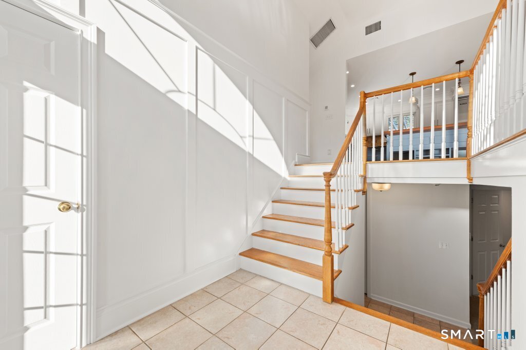 30 Briarwood Drive Seymour CT 06483