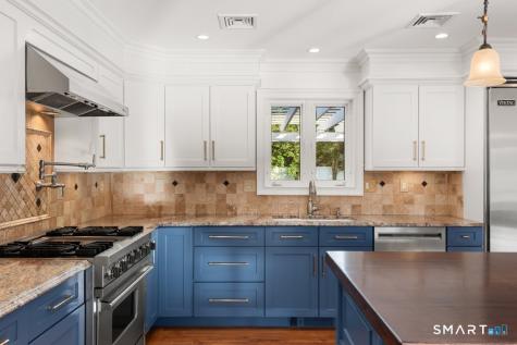 30 Briarwood Drive Seymour CT 06483