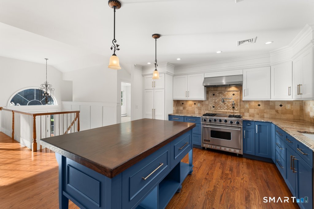 30 Briarwood Drive Seymour CT 06483