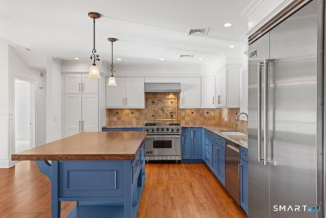 30 Briarwood Drive Seymour CT 06483