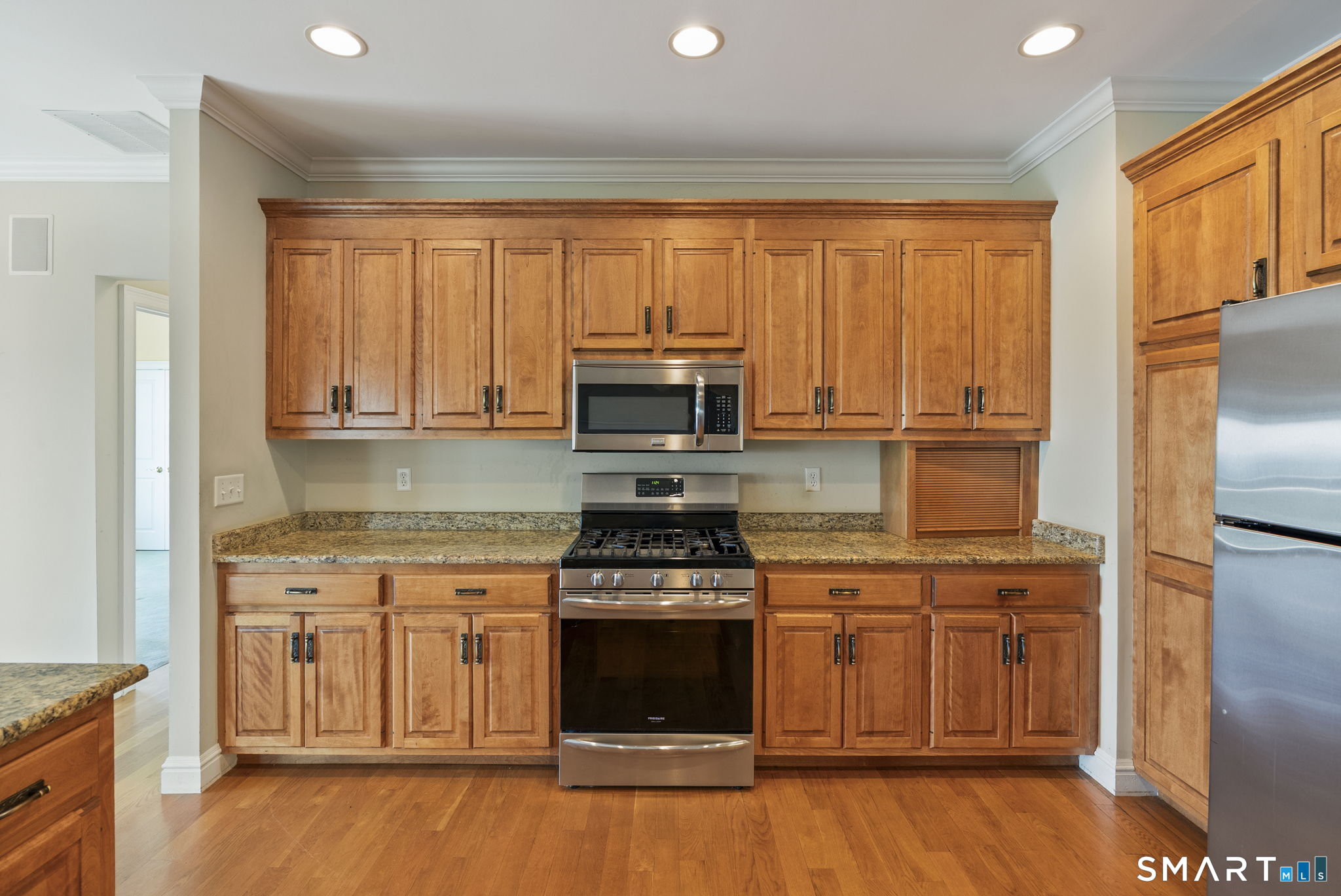 135 Cedarwood Lane Newington CT 06111