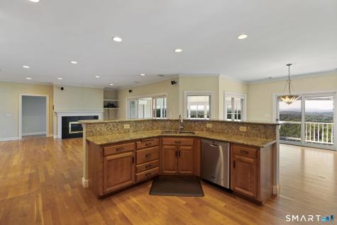 135 Cedarwood Lane Newington CT 06111