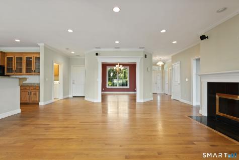 135 Cedarwood Lane Newington CT 06111