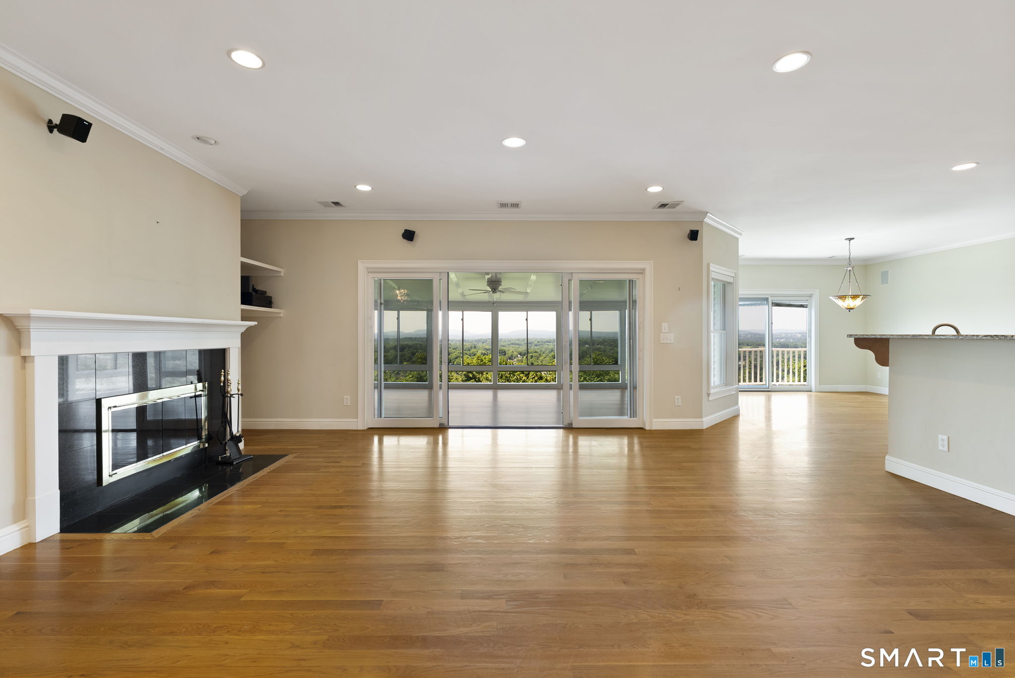 135 Cedarwood Lane Newington CT 06111