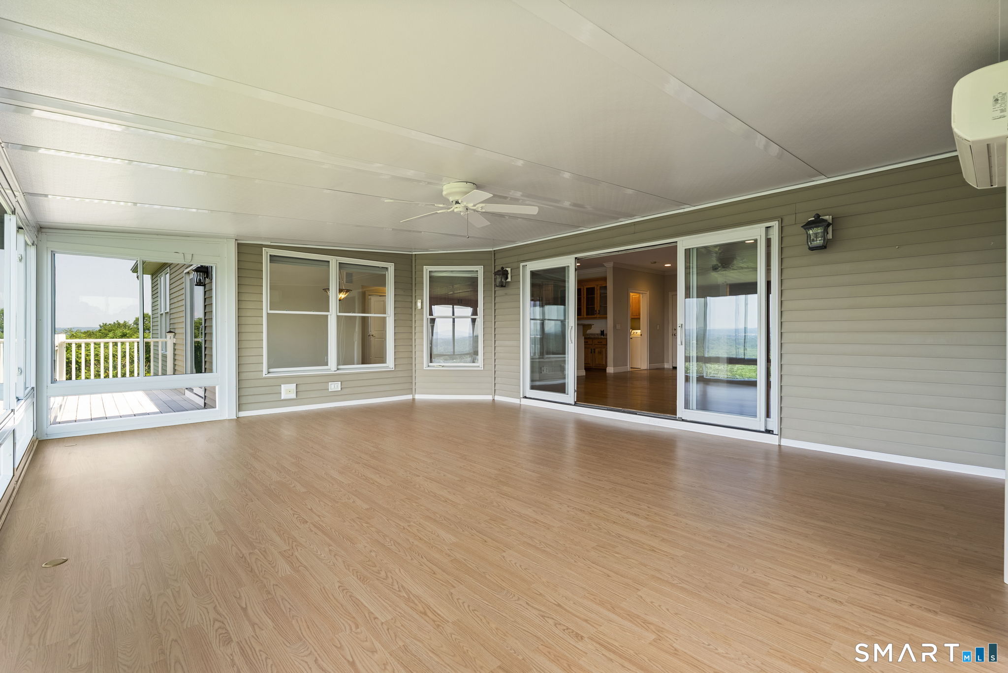 135 Cedarwood Lane Newington CT 06111
