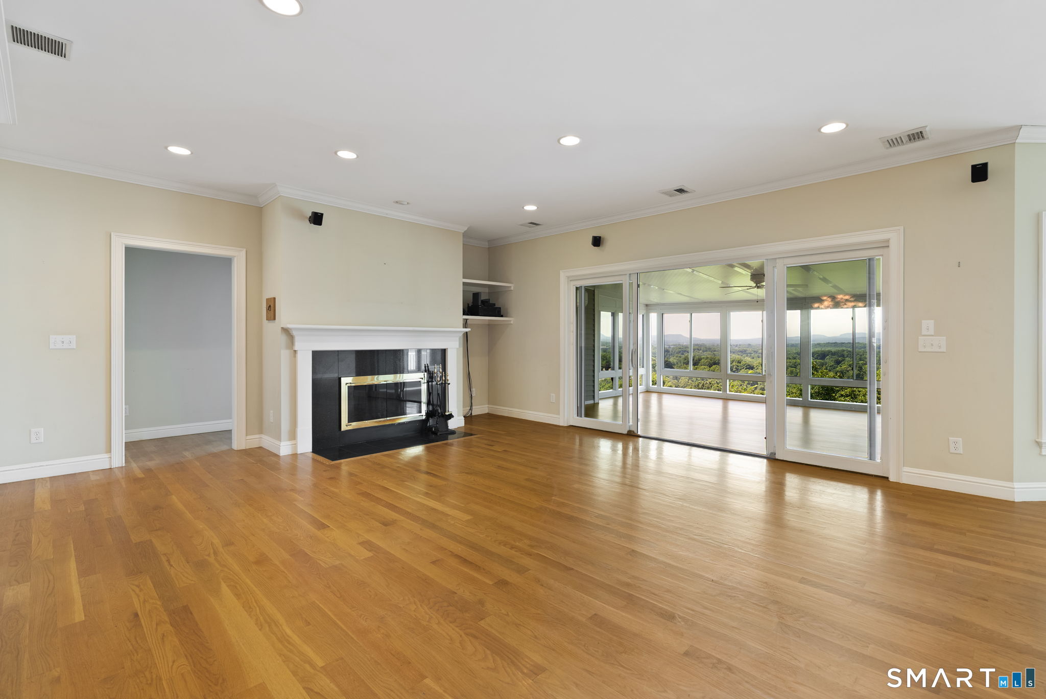 135 Cedarwood Lane Newington CT 06111