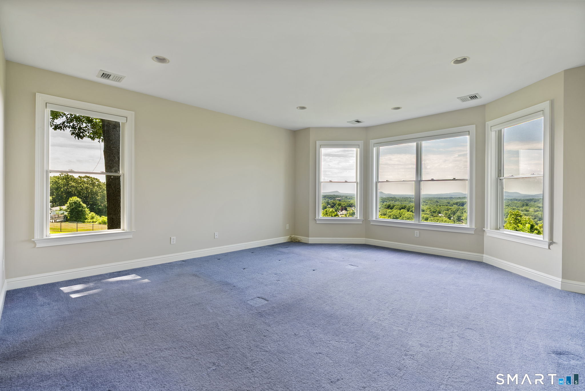 135 Cedarwood Lane Newington CT 06111
