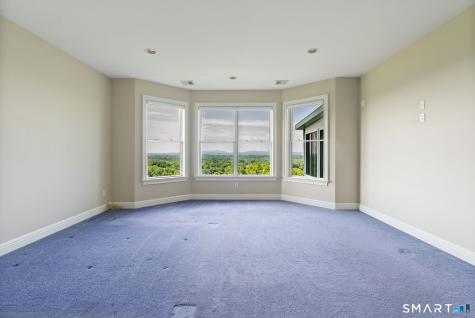 135 Cedarwood Lane Newington CT 06111