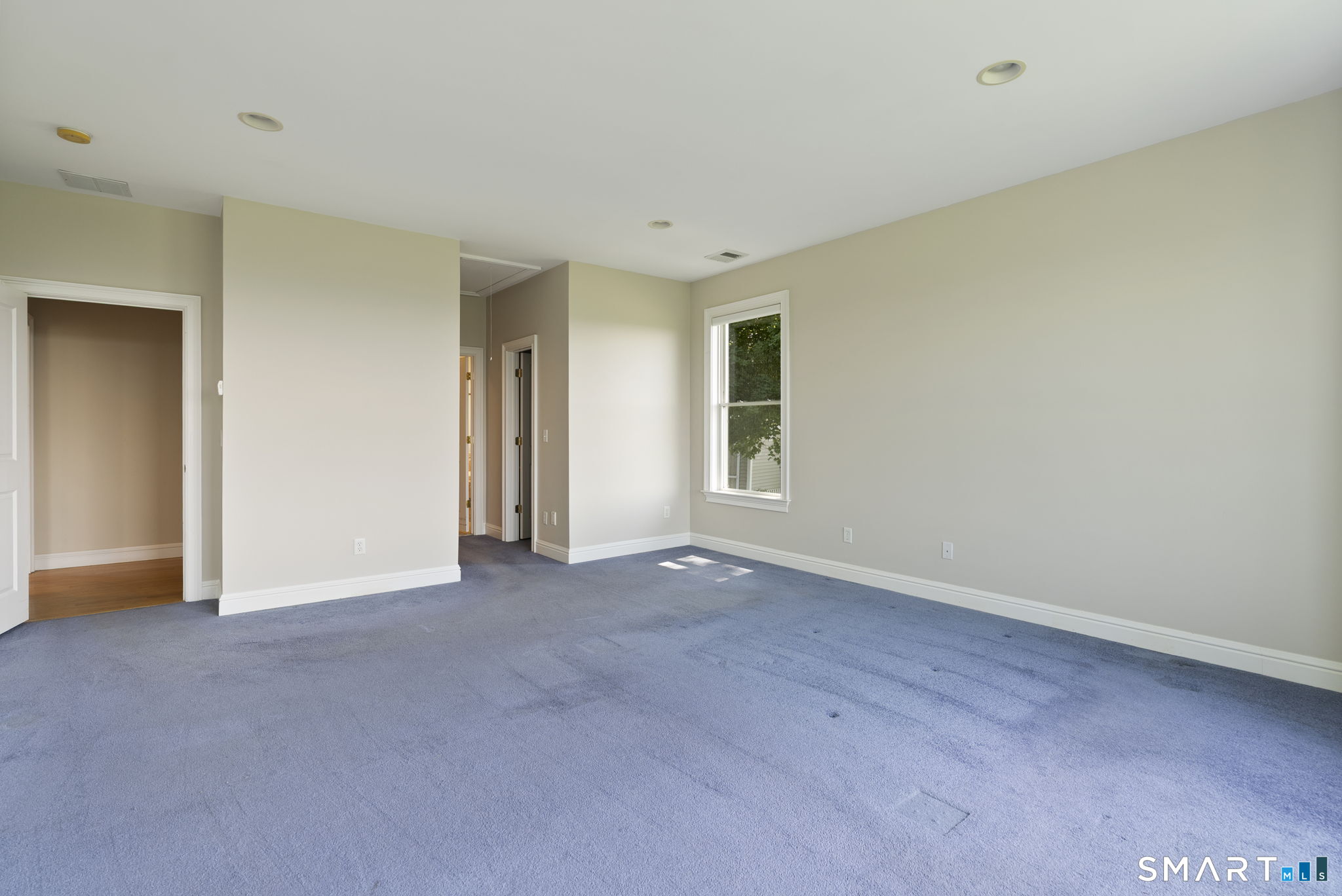 135 Cedarwood Lane Newington CT 06111