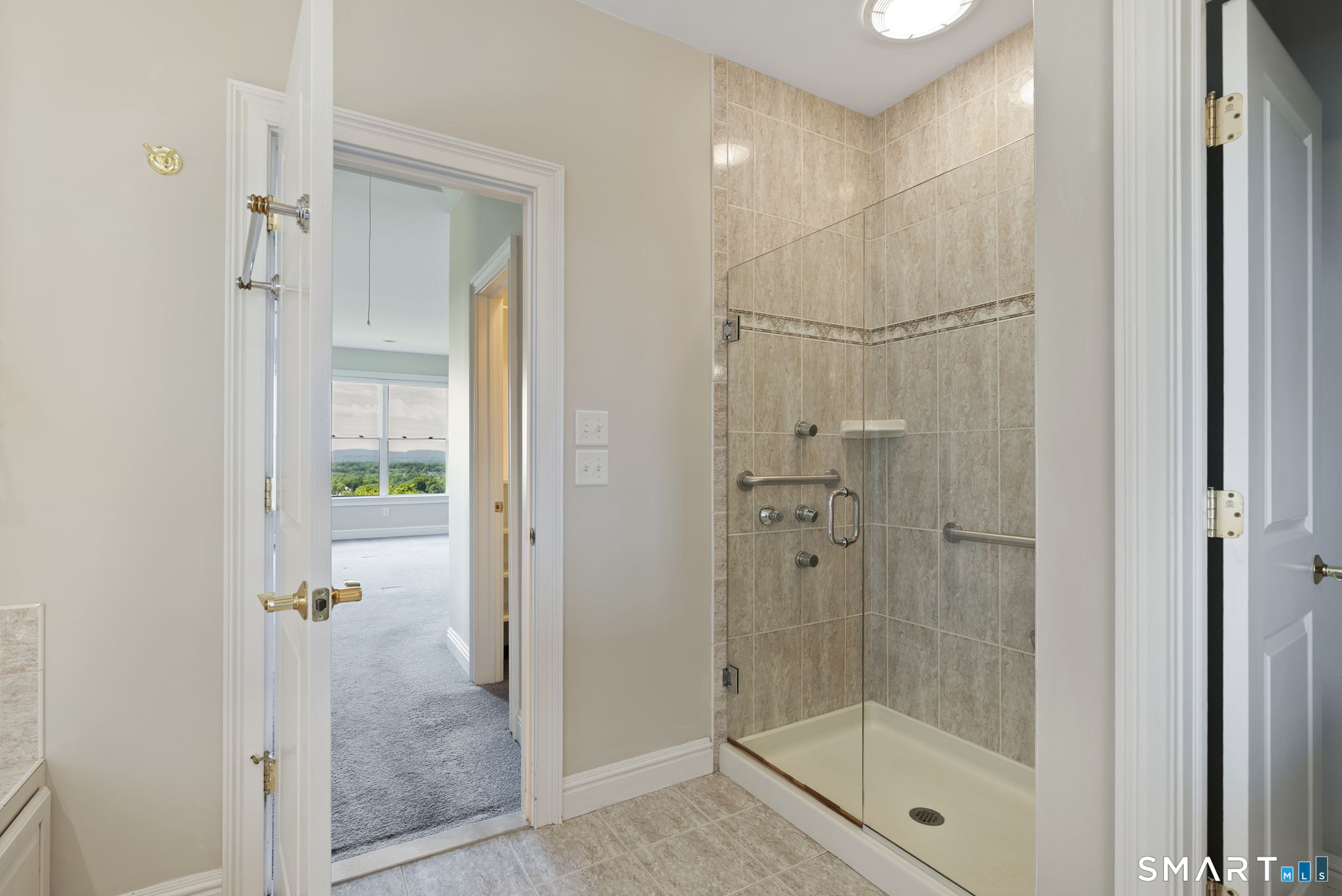 135 Cedarwood Lane Newington CT 06111