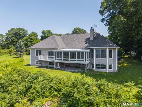 135 Cedarwood Lane Newington CT 06111