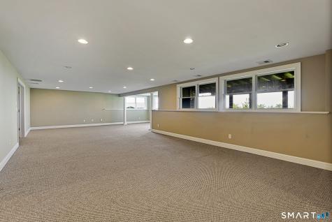 135 Cedarwood Lane Newington CT 06111