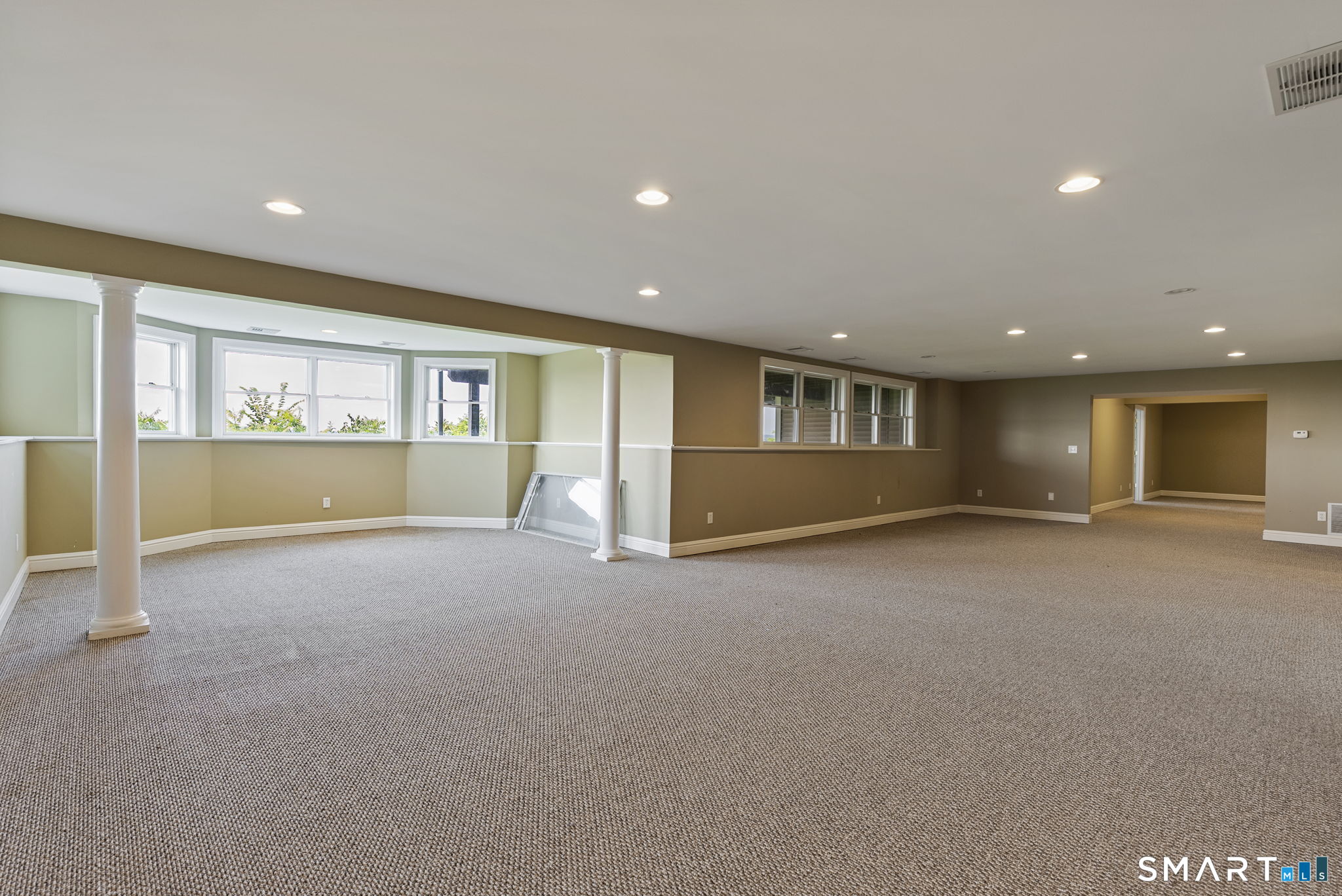 135 Cedarwood Lane Newington CT 06111