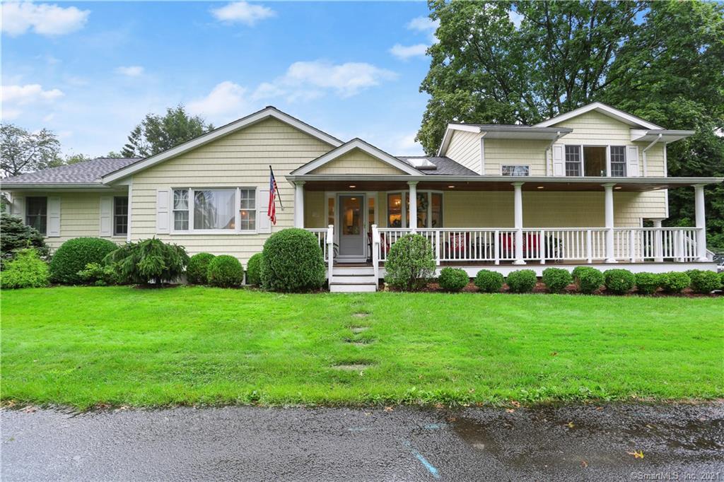 43 Oak Grove Place New Canaan CT 06840