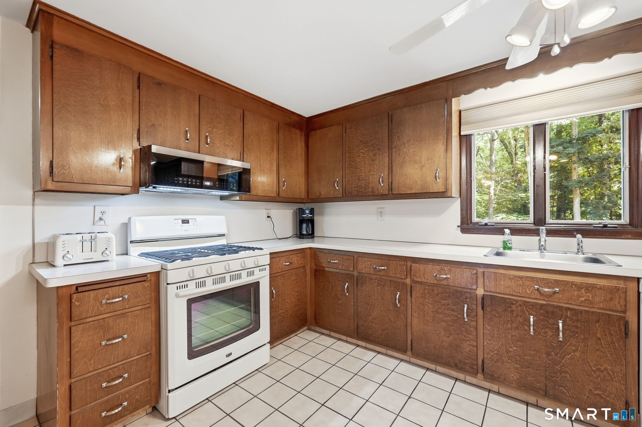 26 Rustic Lane South Windsor CT 06074