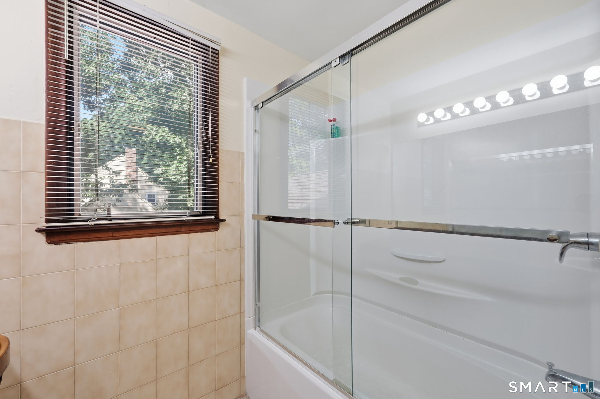 26 Rustic Lane South Windsor CT 06074