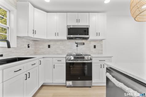 106 Burr Street East Haven CT 06512