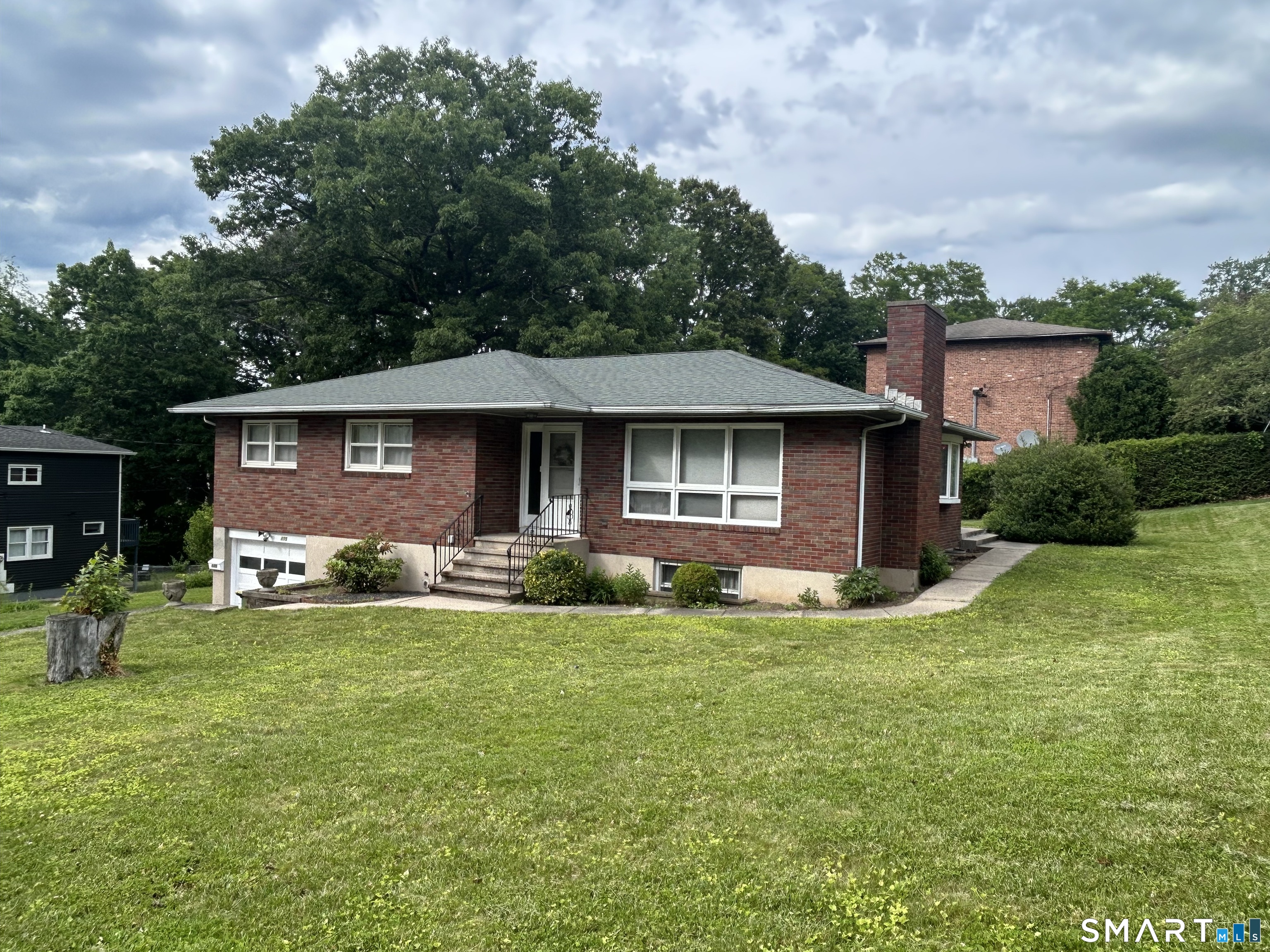 275 Scott Road Waterbury CT 06705