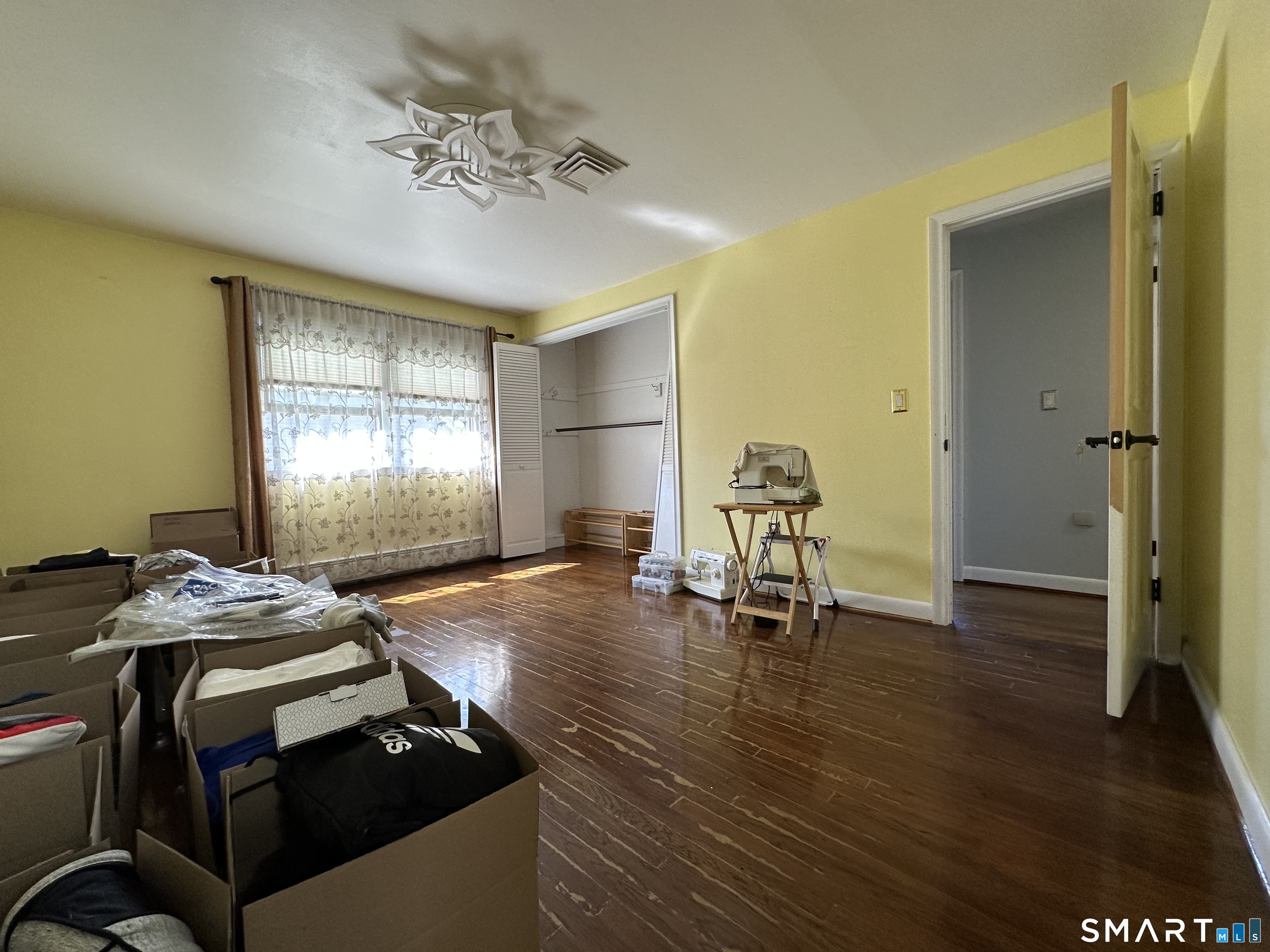 99 Glenwood Drive Wethersfield CT 06109