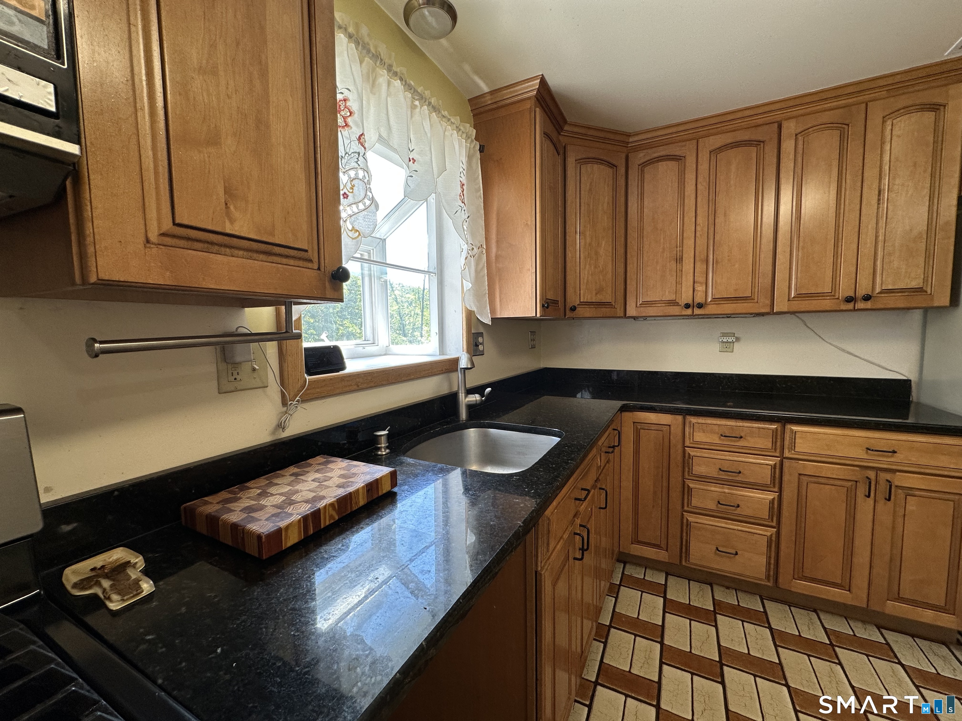 99 Glenwood Drive Wethersfield CT 06109