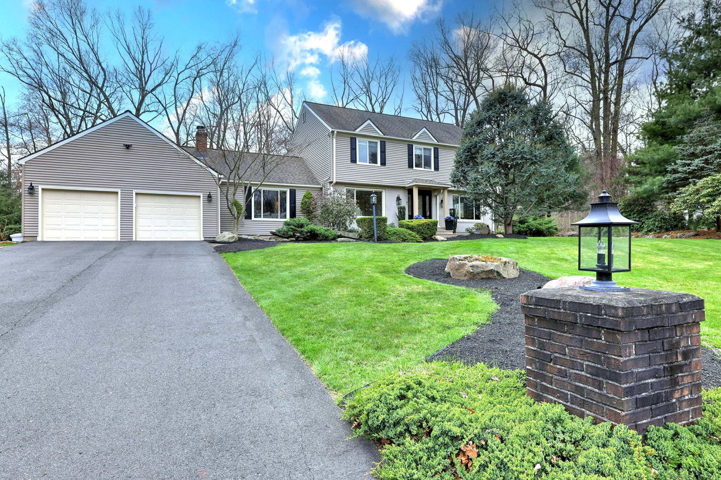 135 Hitchcock Court Cheshire CT 06410