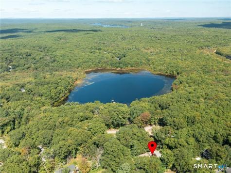 35 Doe Crossing Burrillville RI 02859