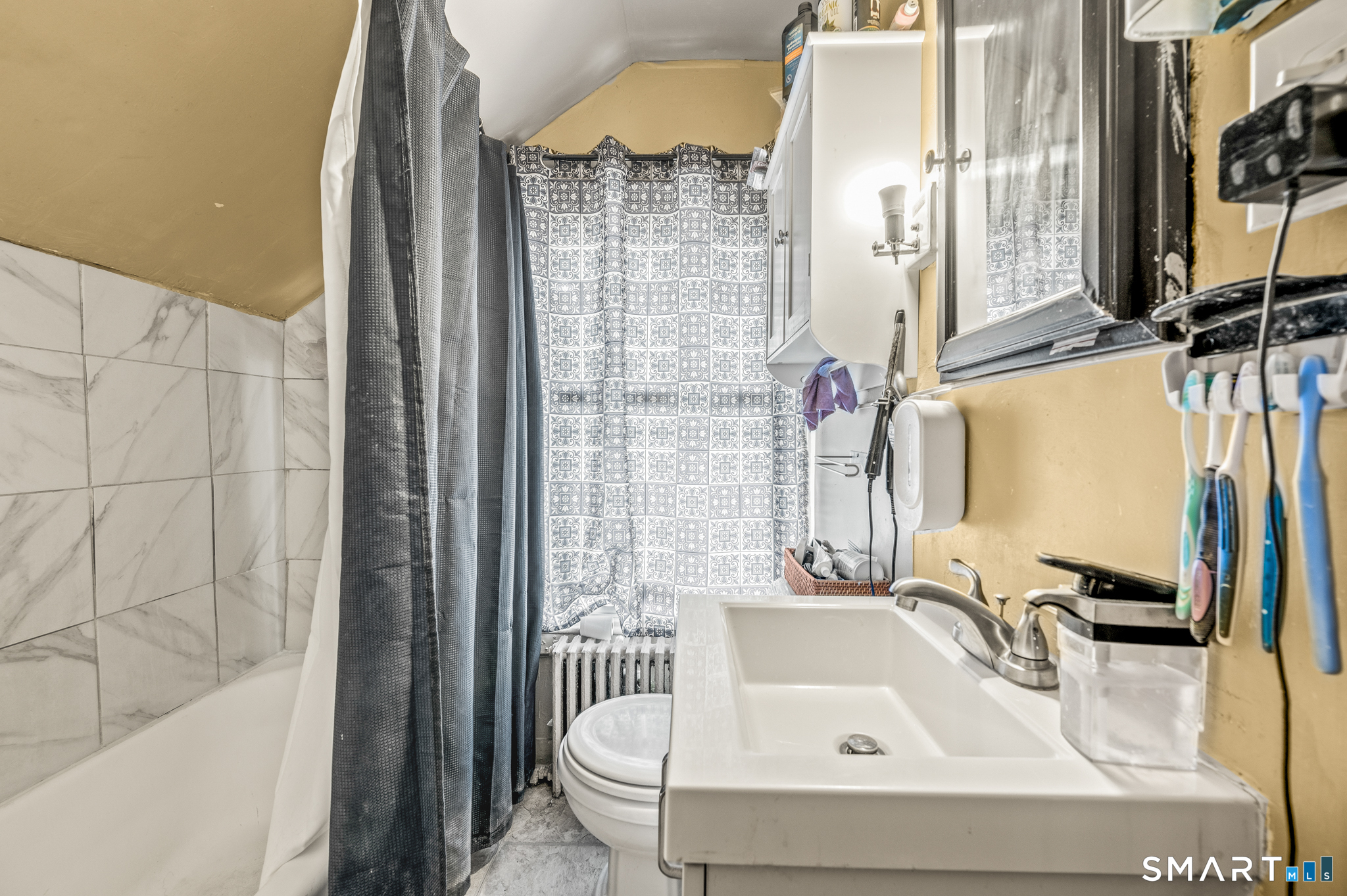 180 Read Street Bridgeport CT 06607