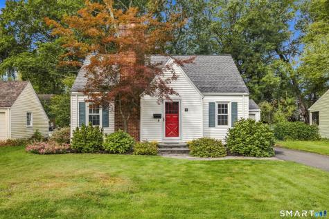 11 Farnham Road West Hartford CT 06119
